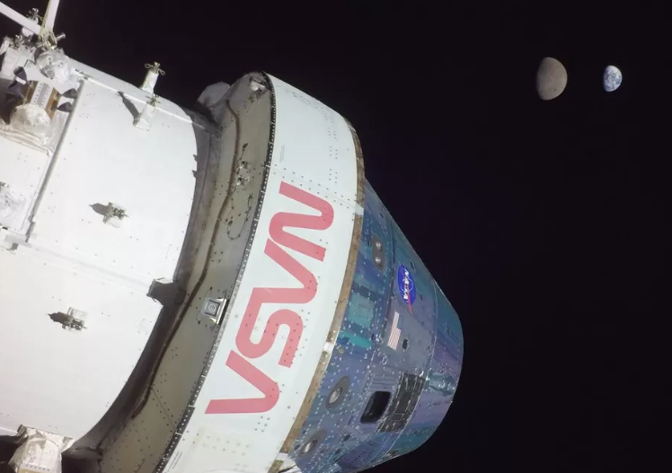 Artemis: Nasa's Orion capsule breaks distance record