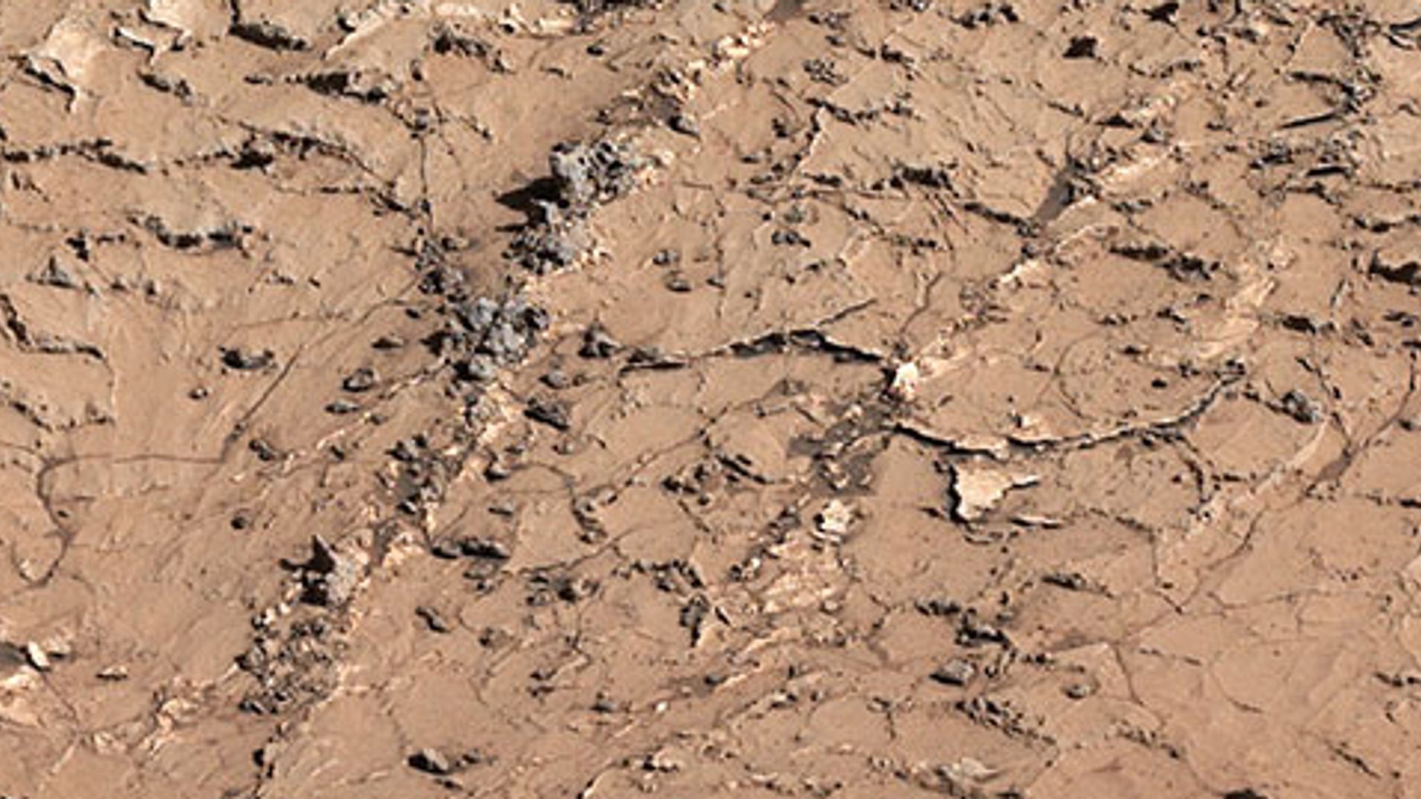 NASA's Mars rover finds surprising mud cracks that hint planet once supported life
