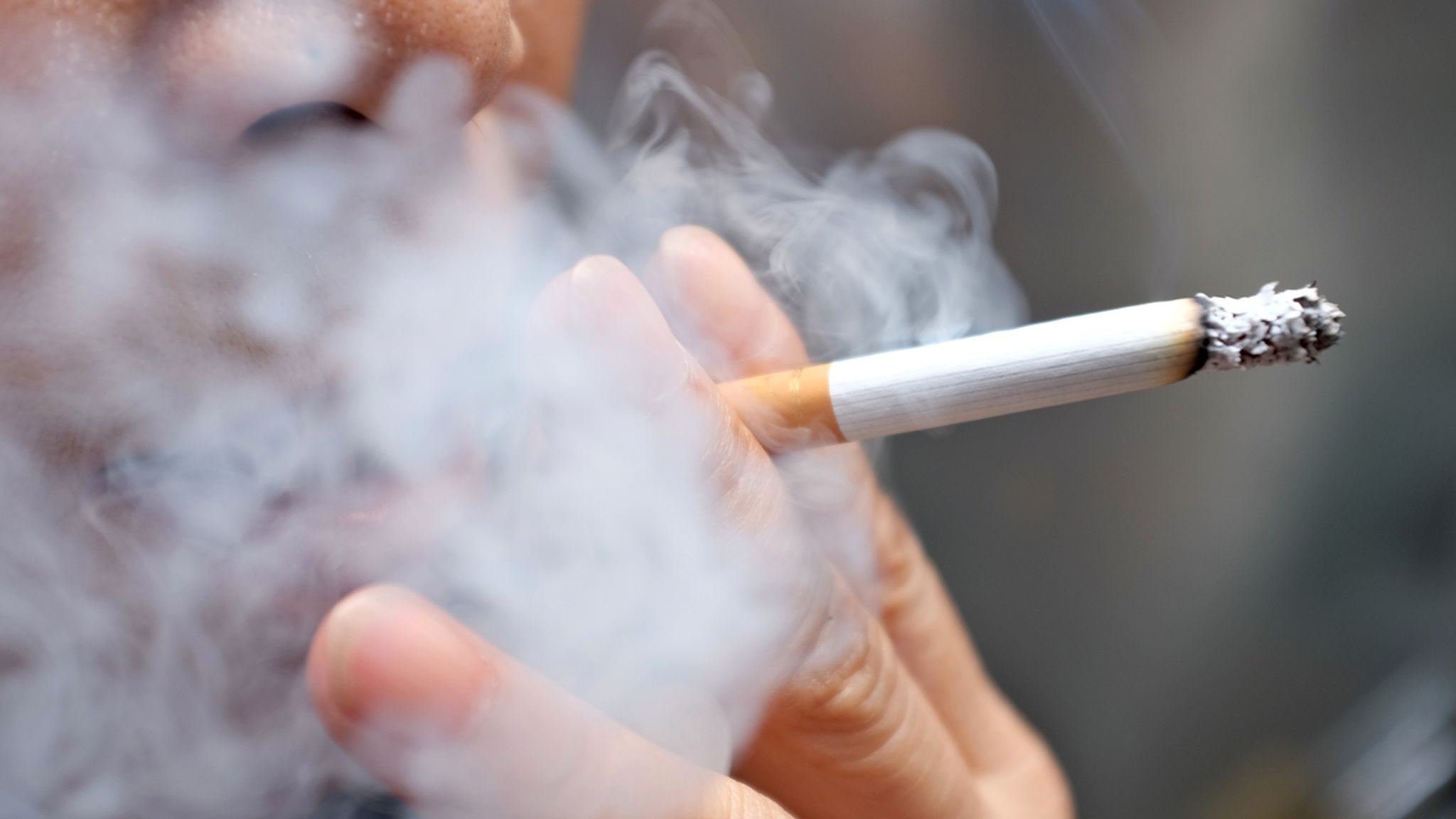 Smokers 'twice as likely to quit' with cytisine pills set to be available in UK, study finds