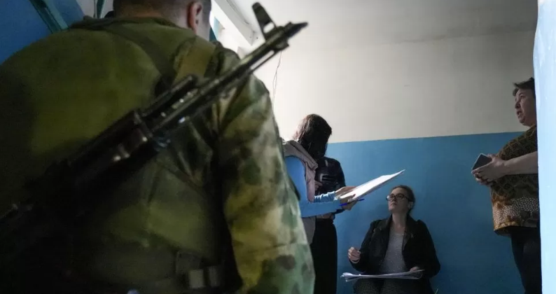 Ukraine war: Final day of discredited voting in Russian-held Ukraine